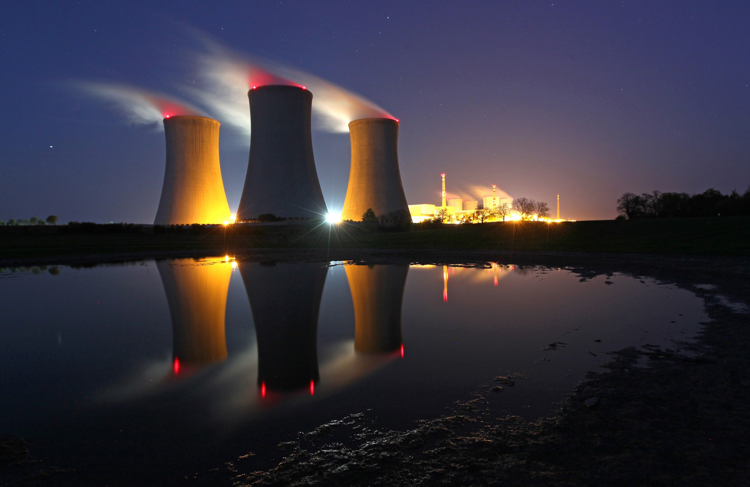 ČEZ lifts nuclear spending for 80-year operation