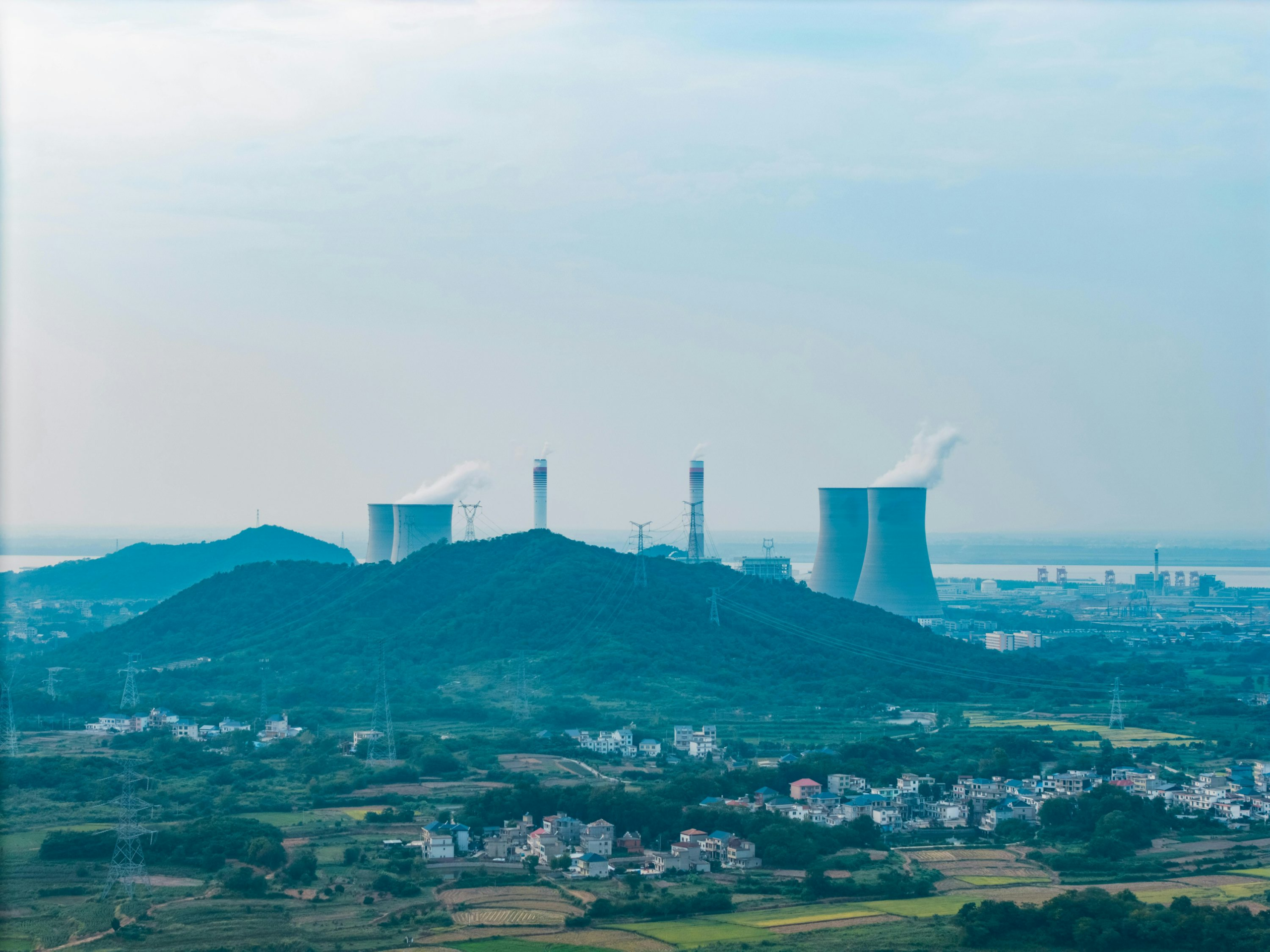 Low Danube levels cut Kozloduy output