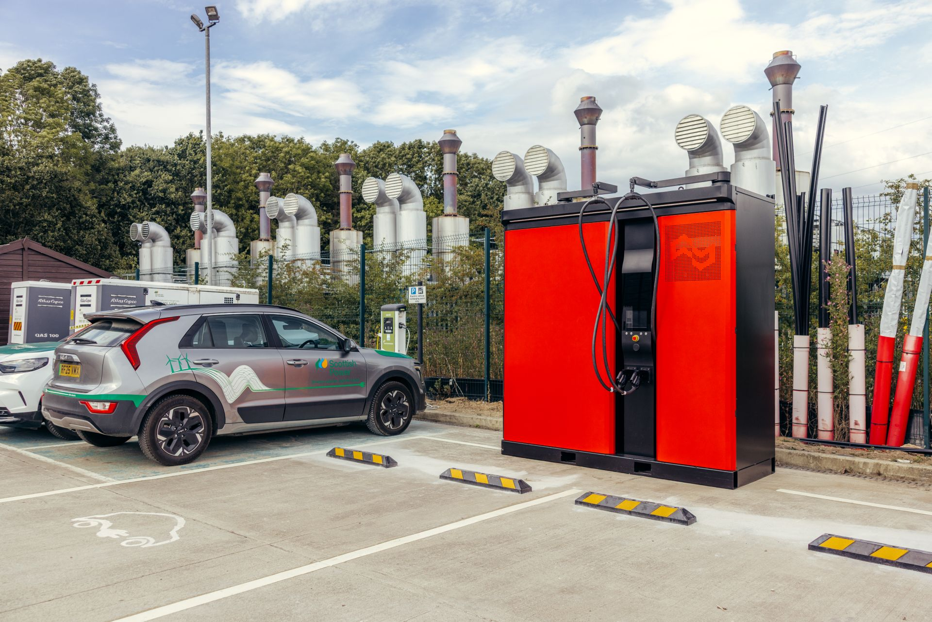 TUAL expands battery-buffered charging across SP Energy Networks