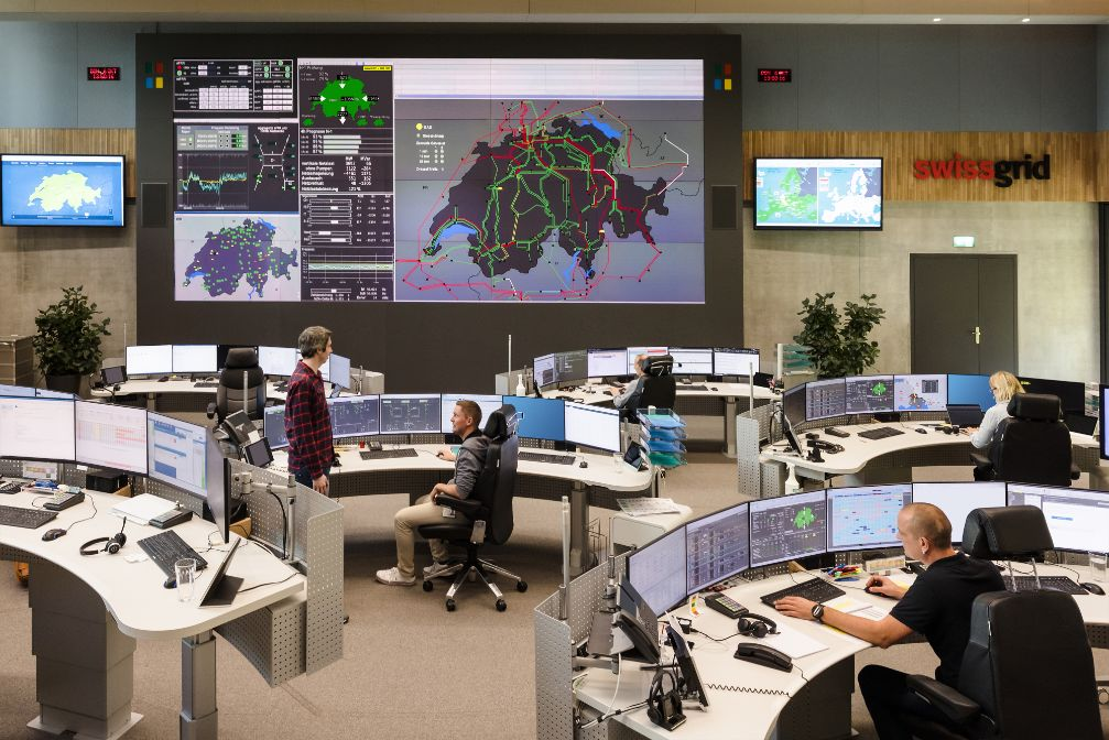 Swissgrid cuts balancing costs as investment continues